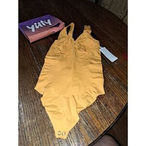 New Medium Large Fabletics Yitty Mimosa Nearly Naked Shaping Thong Bodysuit NWT